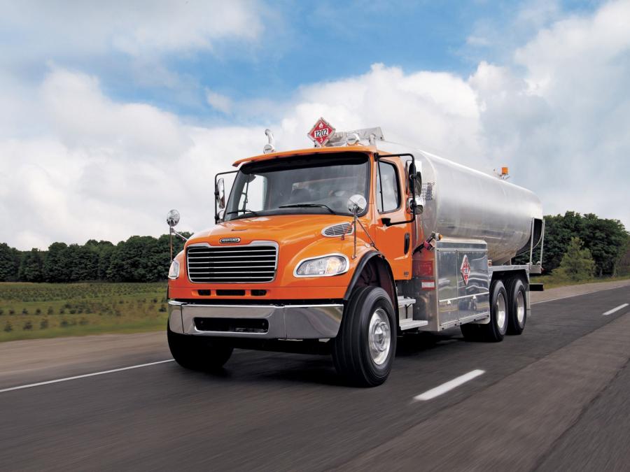  Freightliner Business Class M2 112 Tanker 2002 года  (фото 1 из 1)